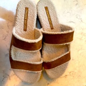 Designer Tamara Mellon suede and real shearling sandals sz 42/11 New without box